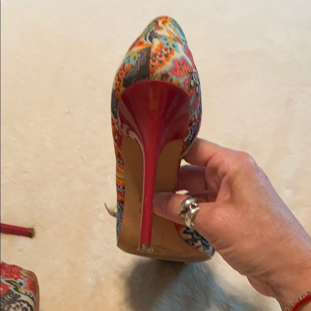 Guess shoes (used) - Picture 4 of 5